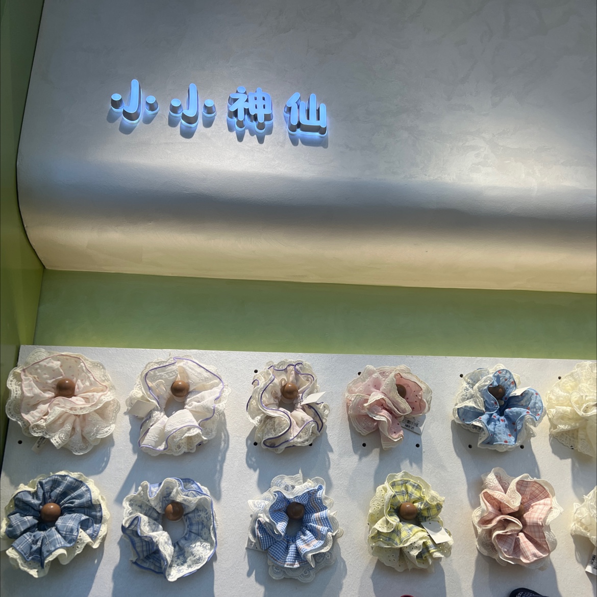 H en ju accessories describe pic - 4
