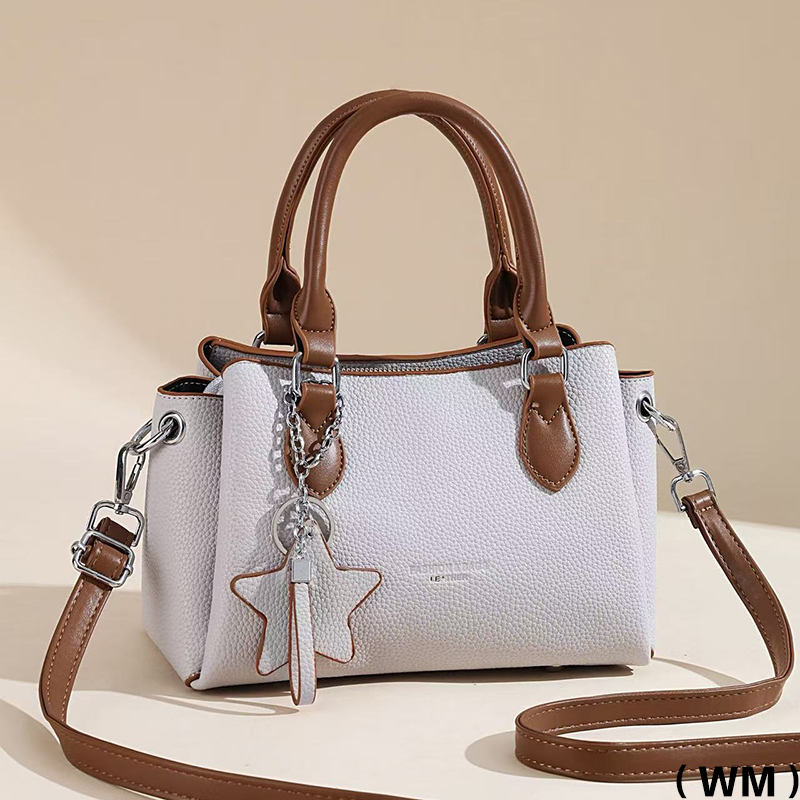 LV lady's white handbag, brown leather handle shoulder strap, grain texture with star metal pendant, genuine leather cowhide Specification image