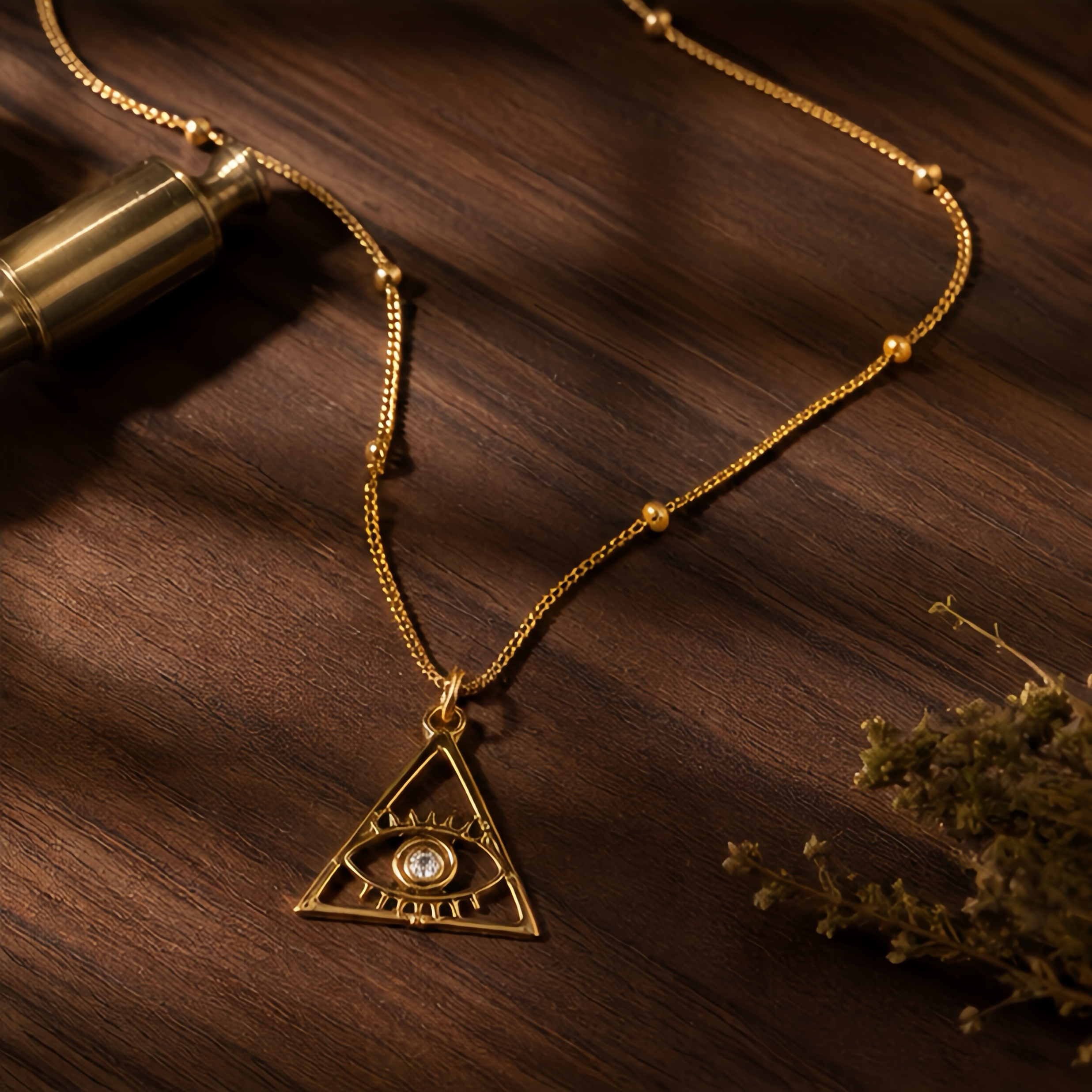 Horus Eye three-dimensional pendant snake bone chain, a mysterious and retro accessory with a medieval European and American style, exuding a high-end atmosphere. Stainless steel decorative necklace Specification image