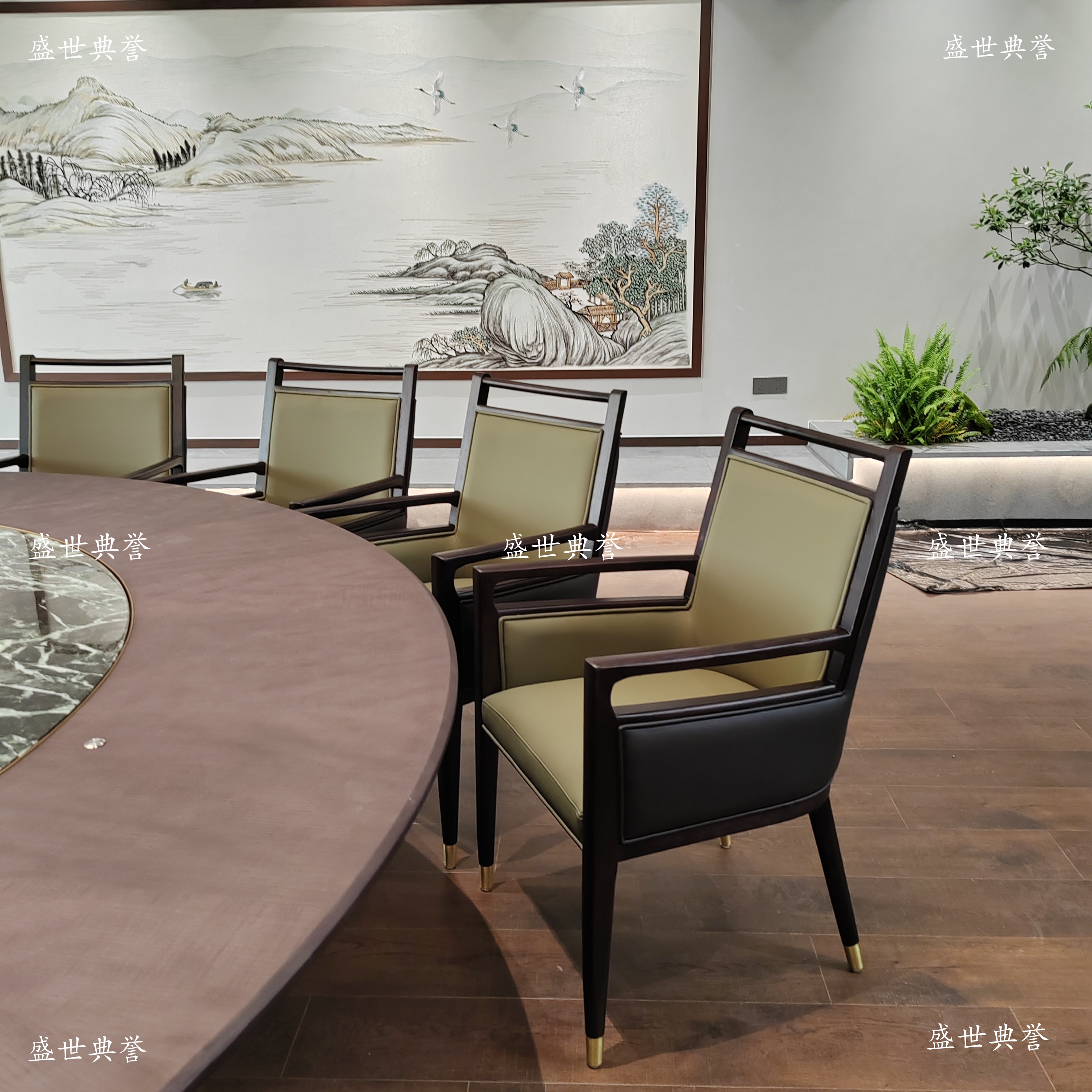 Electric dining tables and chairs for the internal club of Wuxi company, solid wood dining chairs for hotel business reception, and solid wood chairs for villa household use Application Scenario