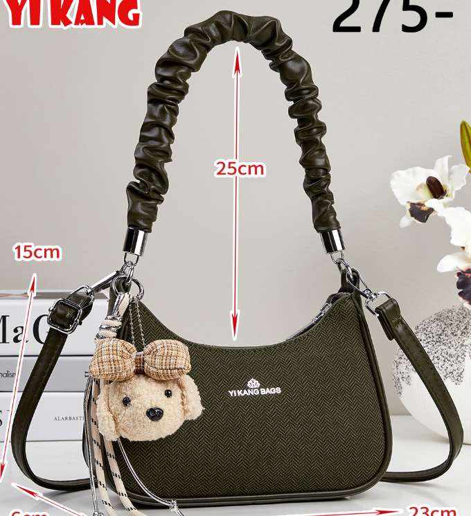 The crossbody crescent-shaped bag with a high-end texture is a versatile commuting bag, a mom's bag, and a casual single-shoulder armpit bag