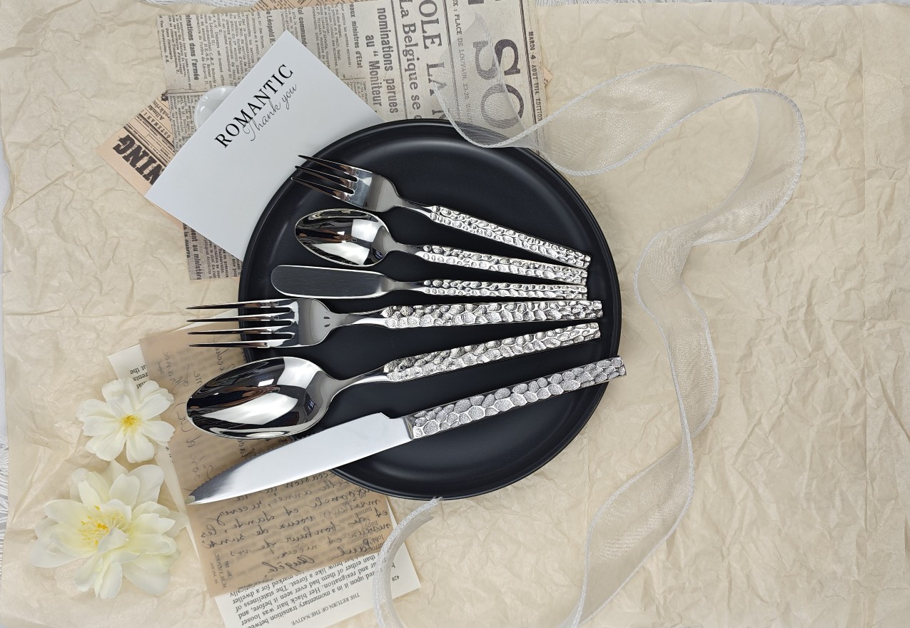 Five-piece cross-border silver 304 hammer-textured stainless steel tableware set for hotel knives, forks and spoons Specification image