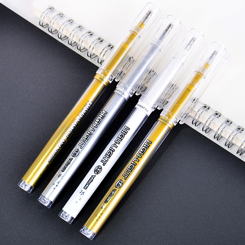 Large-capacity gold and silver high-gloss pen, planner pen, festive accounting pen, paint pen, marking and outlining pen, flashing note number pen Application Scenario