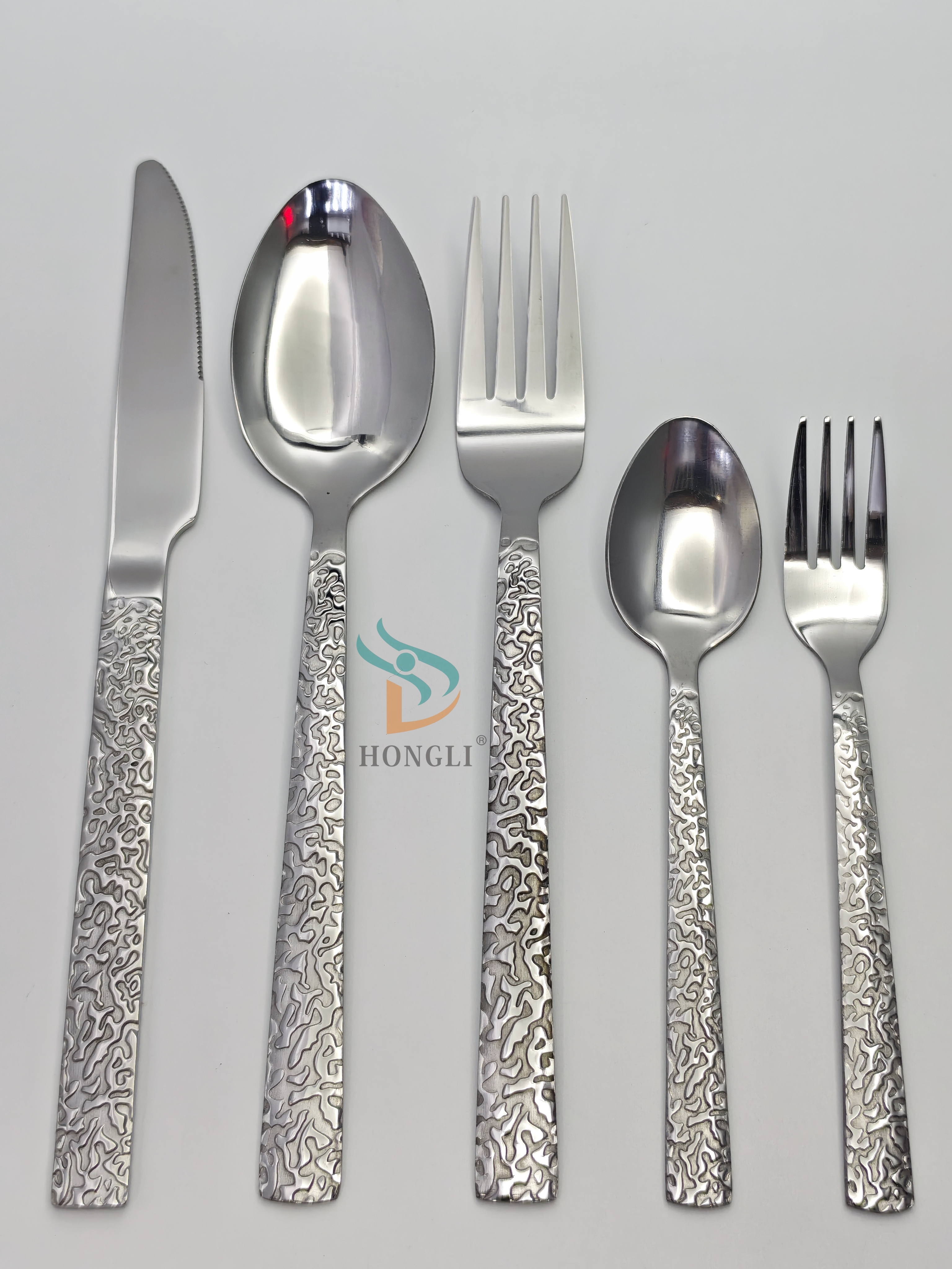 Silver metal stainless steel tableware set of five pieces, including knives, large spoons, large forks, small spoons, small forks, hotel knives and forks Specification image
