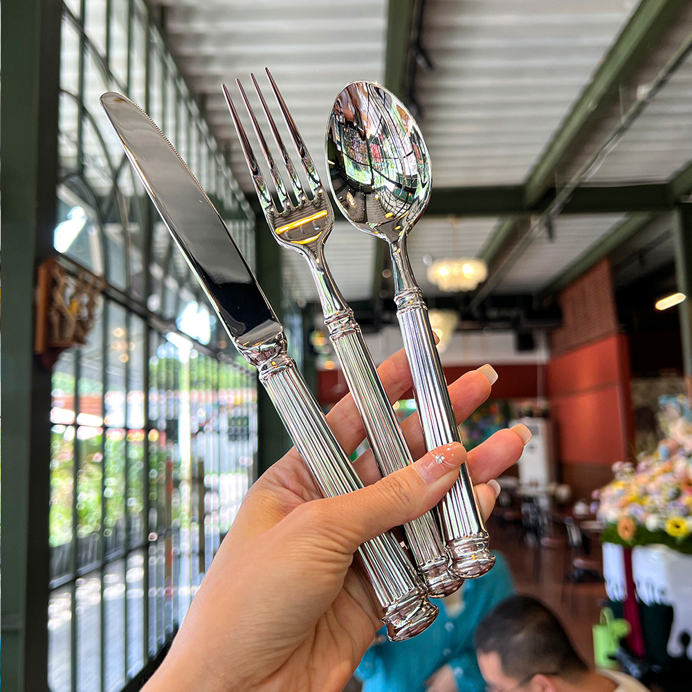 304 stainless steel knife, fork and spoon Roman column Western tableware set, high-end restaurant household steak knife, dessert spoon and fork Application Scenario