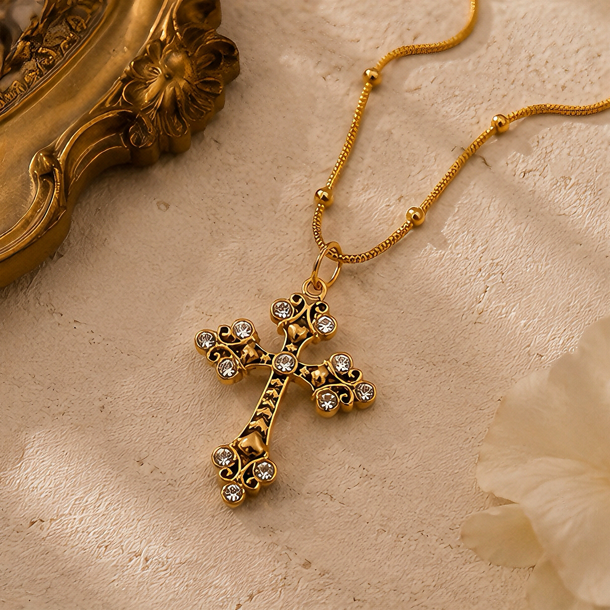 Retro aged carved cross diamond-encrusted pendant, Baroque-patterned stainless steel snake bone chain, matte gold, antique style, unique and niche, layered metal necklace Application Scenario