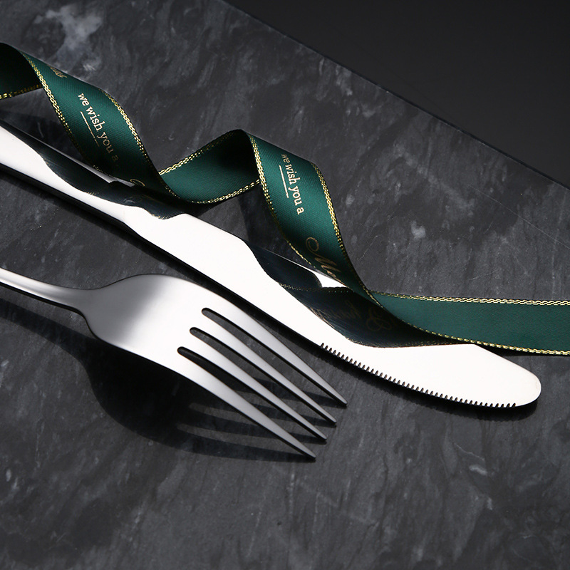 Black metal stainless steel tableware five-piece set, cross-border Amazon stainless steel tableware set, Western tableware, steak knife, golden spoon Item Picture