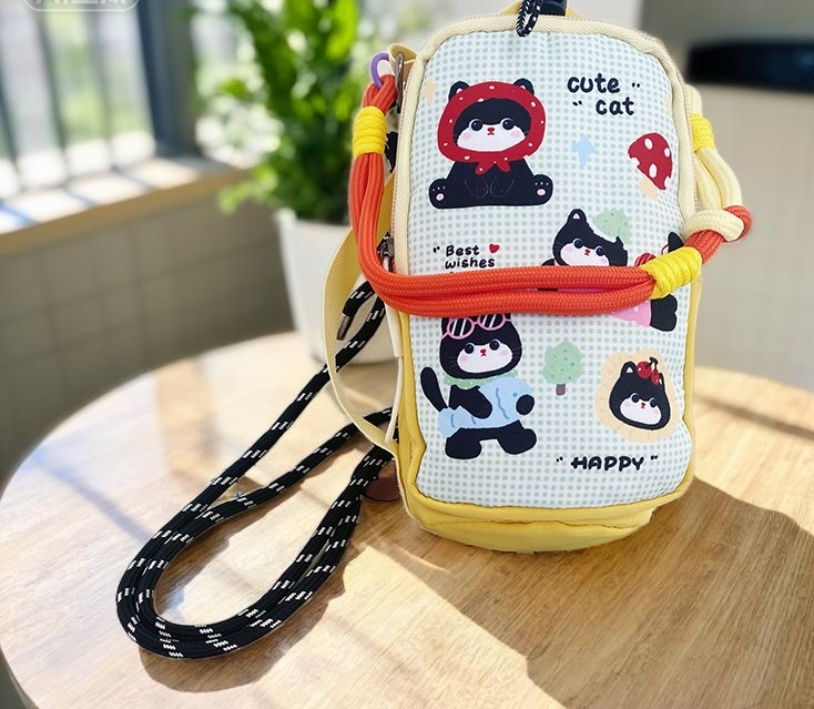 In 2026, the manufacturer's new dopamine single-shoulder bag is a convenient outdoor crossbody bag, a cartoon and cute outdoor water bottle bag, and a fashionable and versatile single-shoulder phone bag Specification image
