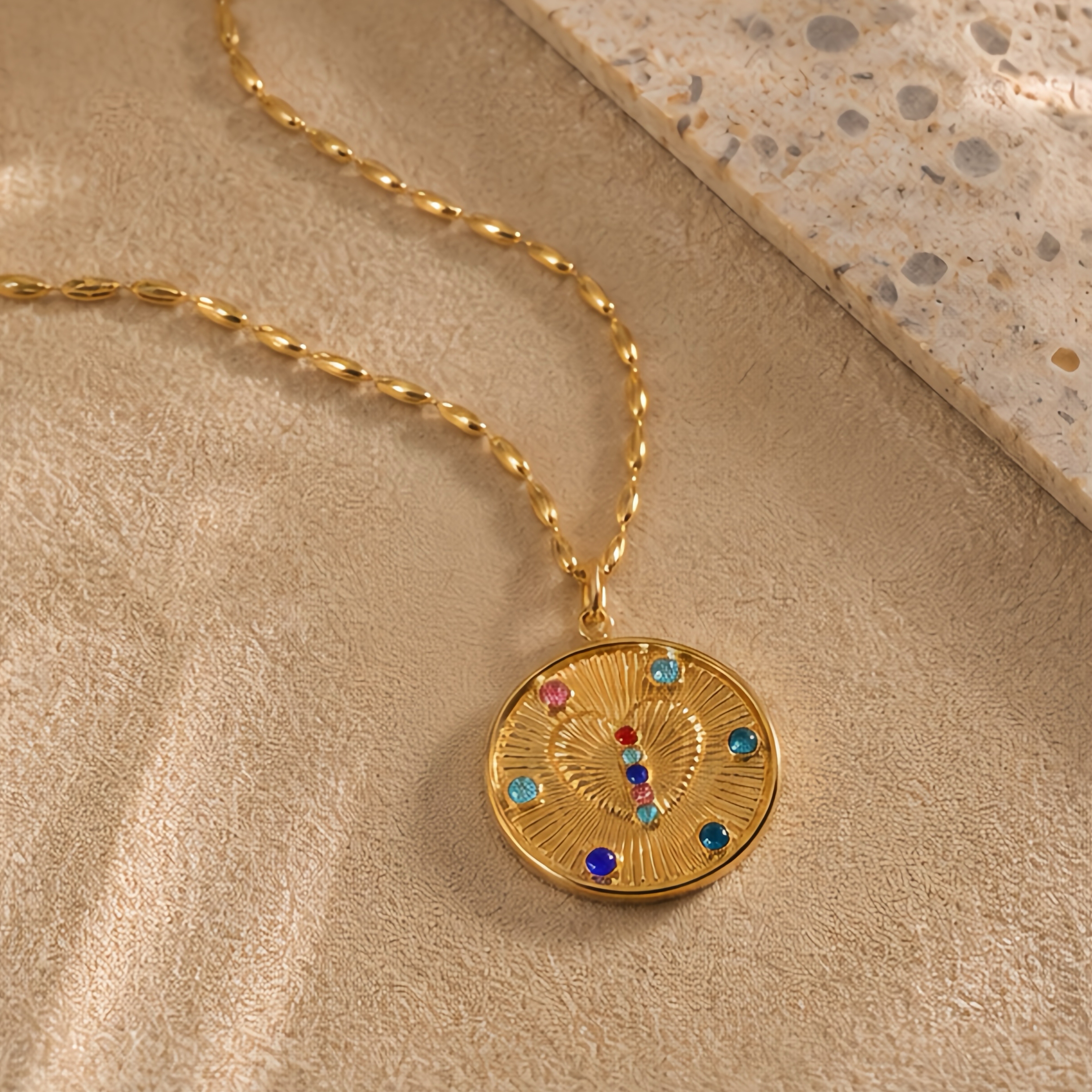 European and American style retro radial pattern colored diamond heart round plate necklace, stainless steel olive chain, multi-color inlaid diamond relief metal neck accessory for commuting ladies details Picture