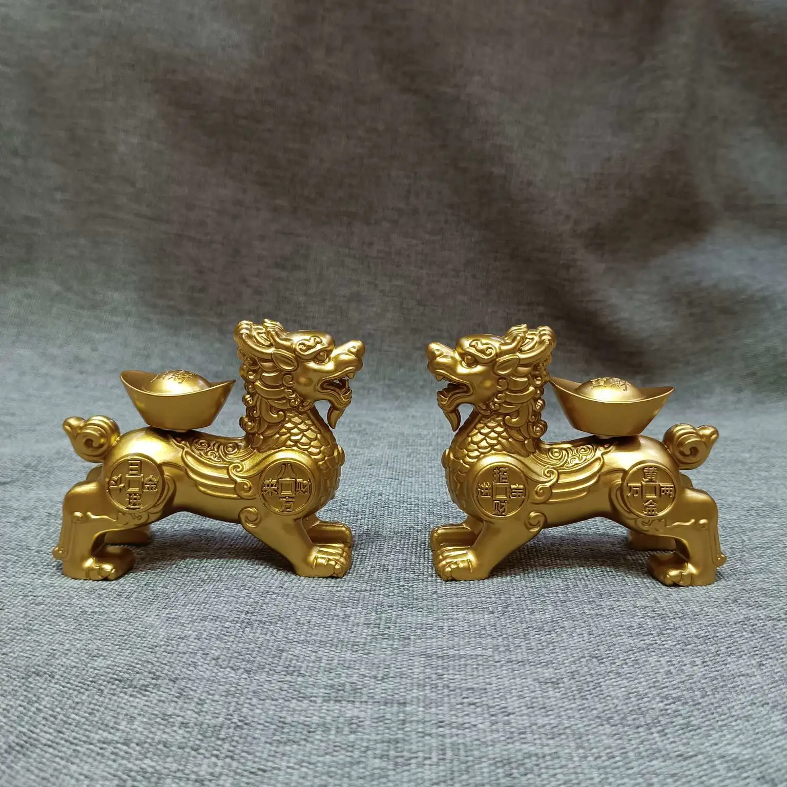 Zhonggong Craft Qilin Ingot Rotating Ornament detail image 7