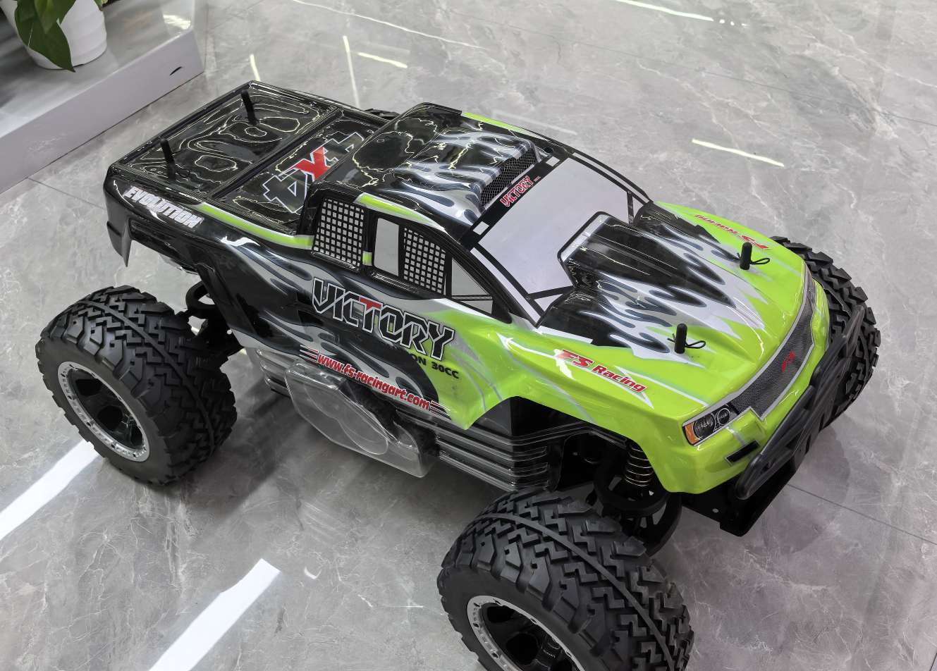 FS1/5 King Kong Fuel Large Foot Vehicle Fuel Remote Control Vehicle Remote Control car