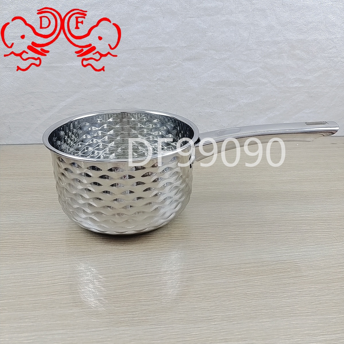 DF99090 hammer-patterned stainless steel milk pot, household milk boiling and stewing pot, small milk pot, kitchen cookware DF TRADINGHOUSE Application Scenario