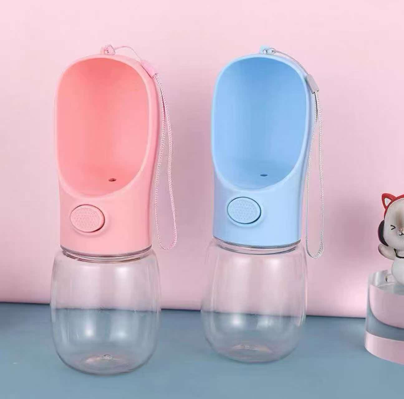 粉色蓝色宠物便携饮水器自动回流 狗狗外出饮水器