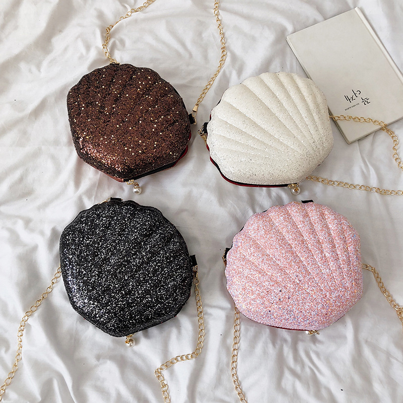 The new women's bag style in 2019 is a trendy, mini and stylish shell bag for women's crossbody Specification image