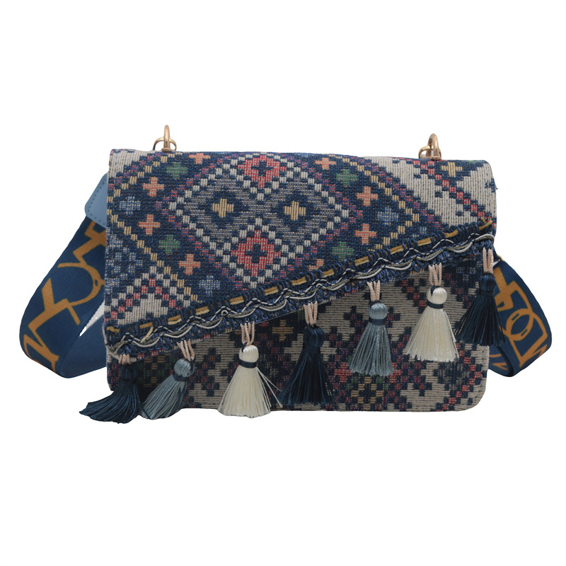 In 2024, a new style of traditional Chinese style with a unique and trendy look, featuring a stylish Su wide shoulder strap and a small square women's bag for a single shoulder and crossbody undefined
