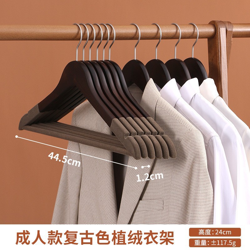 Rotating solid wood clothes hanger, home clothes hanging rack, anti-slip and traceless storage, special clothes drying rack for clothing stores and hotels Application Scenario