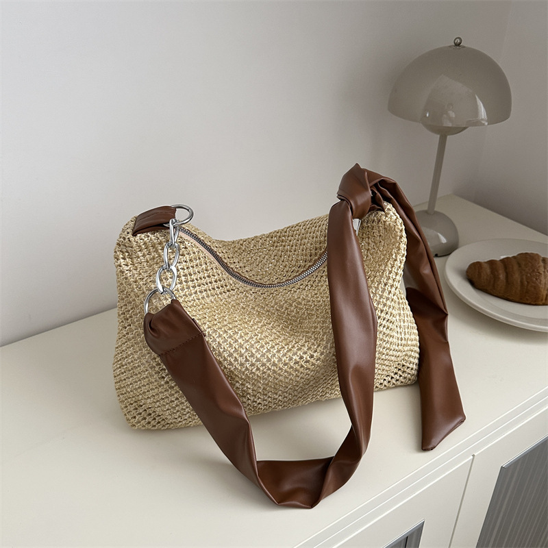 A new 2024 trendy casual straw woven forest-themed beach ins tote bag with a large capacity full image
