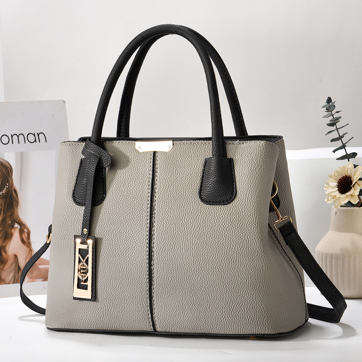 New hand-held women's versatile summer large bag, single-shoulder women's fashionable crossbody bag, bestseller, foreign trade 2025 manufacturer's bestseller details Picture