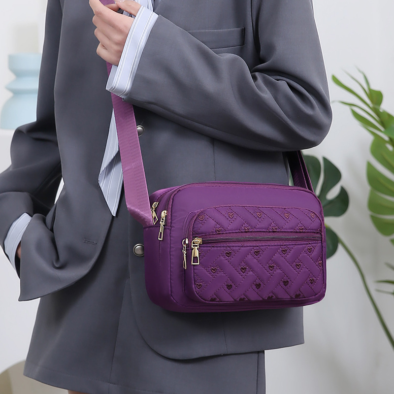 Wholesale women's bags 2024 new fashion, trendy, casual single-shoulder crossbody bag, practical mom bag, Oxford cloth bag, small square bag Specification image