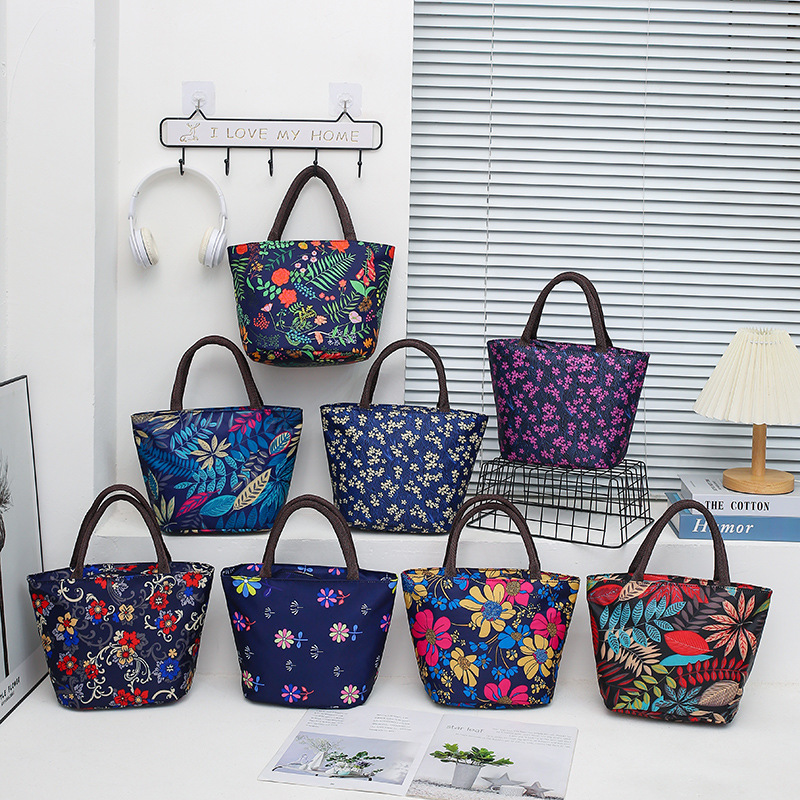 Waterproof hand-held flower cloth bag, bento bag, hand-held lunch box bag, mommy bag, small square bag, lunch bag, vegetable bag, street stall bag details Picture