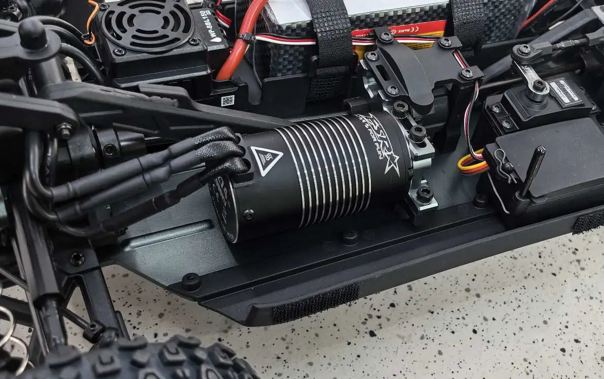Feishen Thundering 1/8 Remote Control Off-road Vehicle, four-wheel drive brushless remote control car, 6S brushless Electric Racing, electric racing car model detail image 10