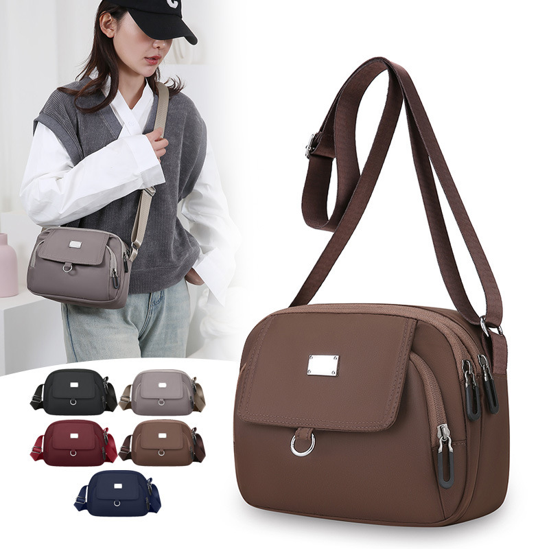 2025 New style bags: Middle-aged and elderly mothers' bags, Oxford cloth canvas bags, large-capacity single-shoulder bags, crossbody bags, women's bags Application Scenario