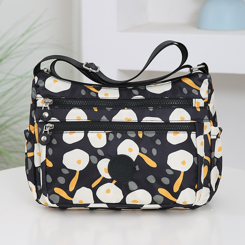 Thickened nylon fabric women's bag, large-capacity single-shoulder crossbody bag, middle-aged mother's bag, lightweight travel backpack undefined