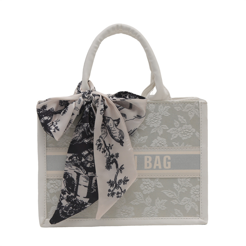 Cross-border bags: Women's summer hand-held large-capacity, high-quality women's bags, embroidered hand-held tote bags, high-quality commuting underarm bags undefined