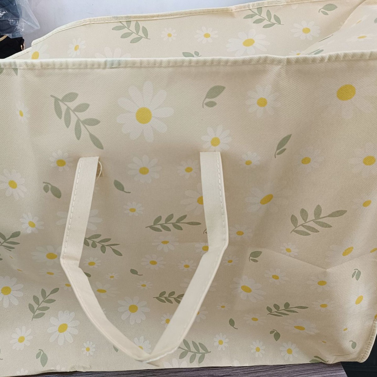 Daisy quilt storage bag, clothes, luggage, moving packing bag, large-capacity thickened waterproof and moisture-proof cotton quilt bag undefined