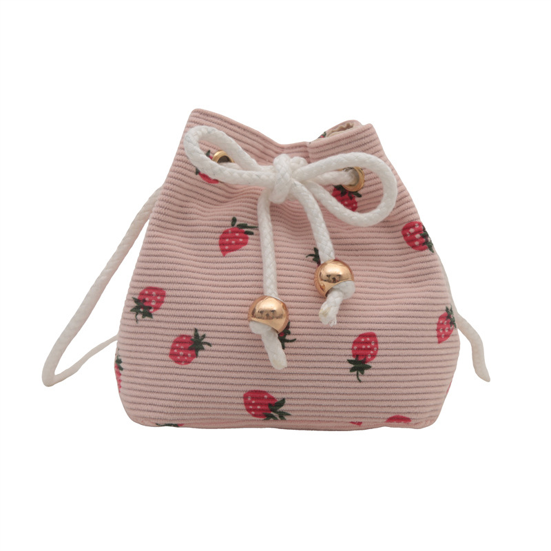 2024 Casual and simple bucket bag, fashionable and stylish, retro and trendy commuting bag, new single-shoulder bag for women in autumn and winter undefined