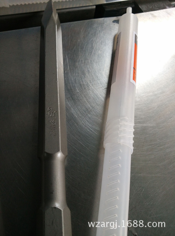 Tiancheng brand hexagonal square handle pointed flat chisel, electric hammer, electric pickaxe, chisel drill, cement slotting drill bit pointed flat chisel 0810 details Picture