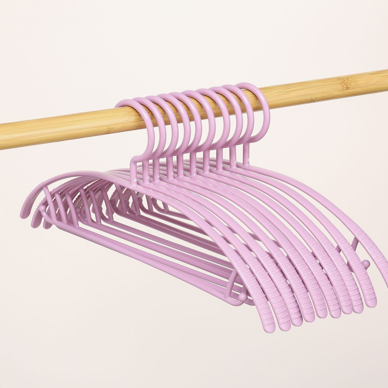 ولا تستخدم في المنازل شمامات داخلية مصنوعة من البلاستيك من أجل إقامة الطلبة undefined