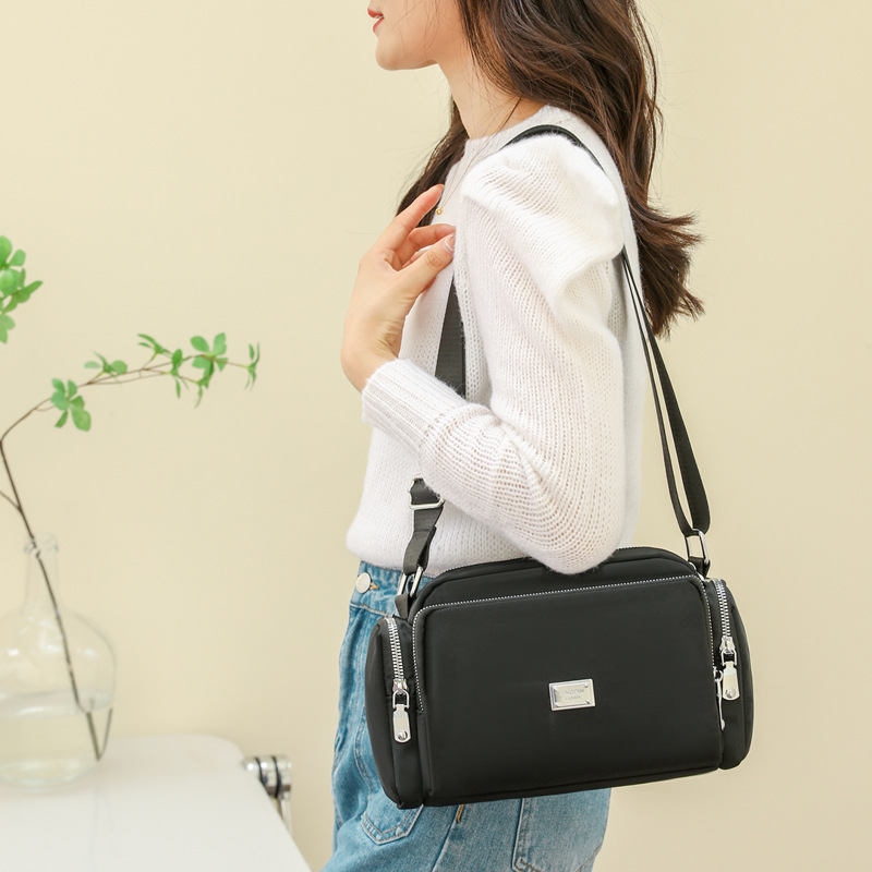 New casual, trendy and simple women's bag, Korean-style fashionable small square bag, single-shoulder crossbody bag, versatile and high-end quality bag for women undefined