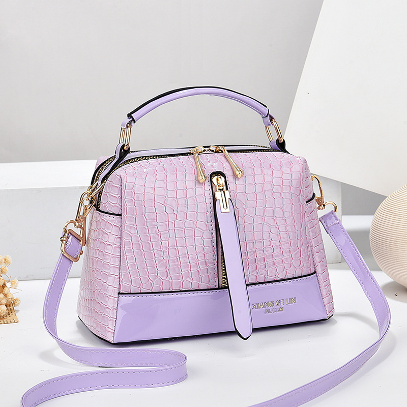 A must-have fashion crossbody bag for women, a versatile summer bag for 2025, a new bestseller from an export manufacturer, a hand-held women's single-shoulder bag undefined