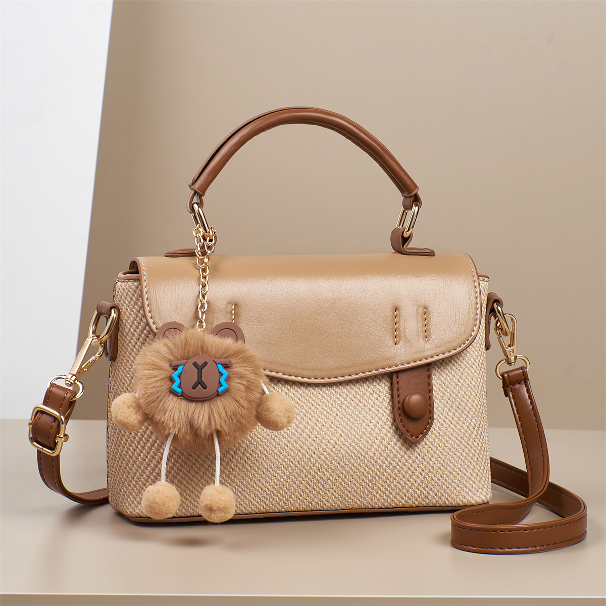 This is a new cross-border, high-quality, niche bag with a chanel-style diamond pattern. It's a women's bag and crossbody bag for 2025 details Picture
