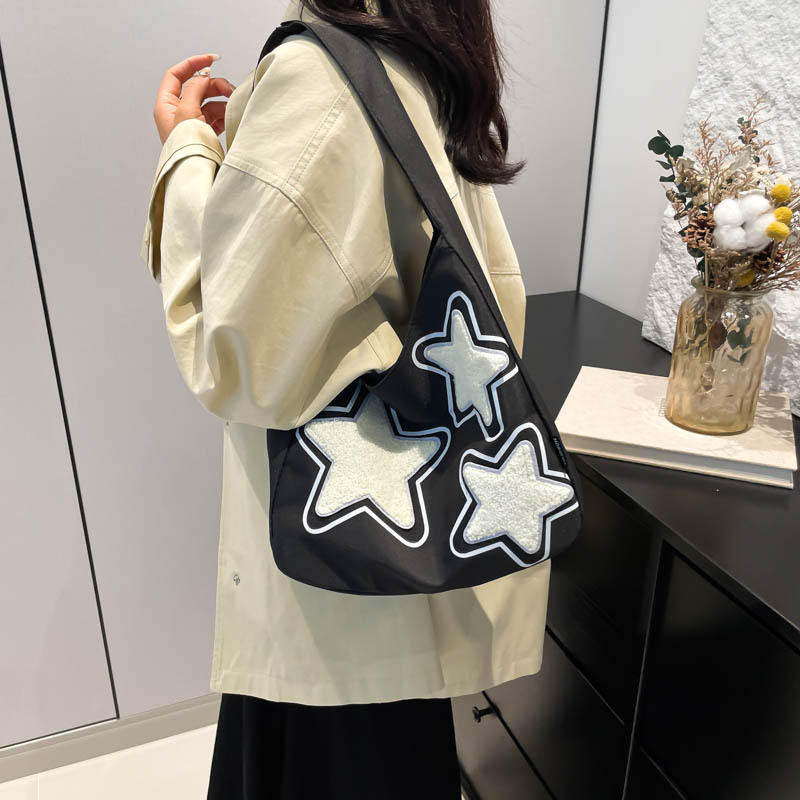 New five-pointed star nylon tote single-shoulder bag, large-capacity casual college student class underarm bag, commuter women's bag Specification image