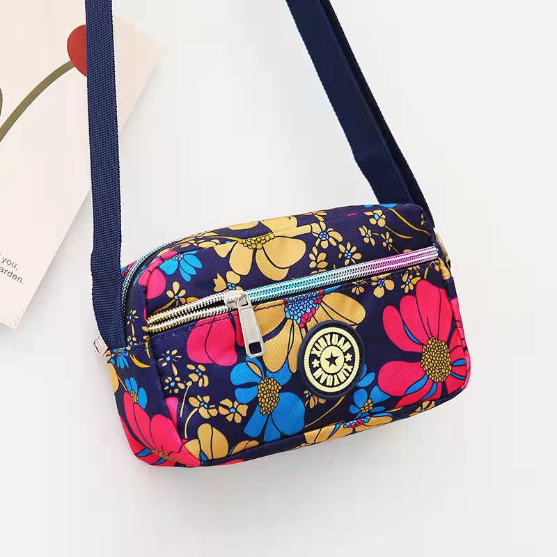Wholesale of new floral fabric bags, Oxford fabric small bags, single-shoulder crossbody bags, bags for middle-aged and elderly women, and mobile phone bags for street stalls and night markets undefined