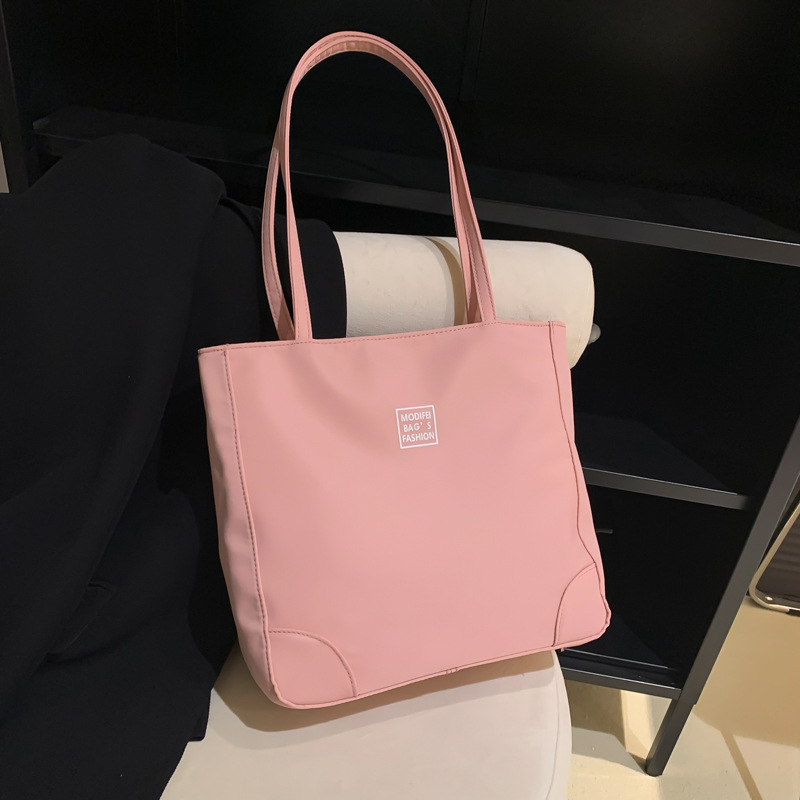 Bag Girl 2022 New large-capacity single-shoulder bag, fashionable and versatile nylon handbag, simple commuting tote bag undefined
