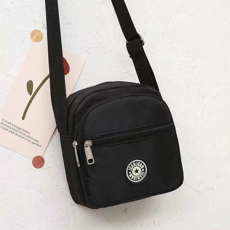 Best-selling printed fabric bags, women's bags, casual and versatile crossbody bags, large-capacity and durable mom bags, stall bags wholesale undefined