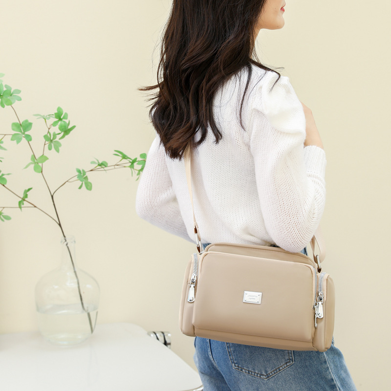 New casual, trendy and simple women's bag, Korean-style fashionable small square bag, single-shoulder crossbody bag, versatile and high-end quality bag for women undefined