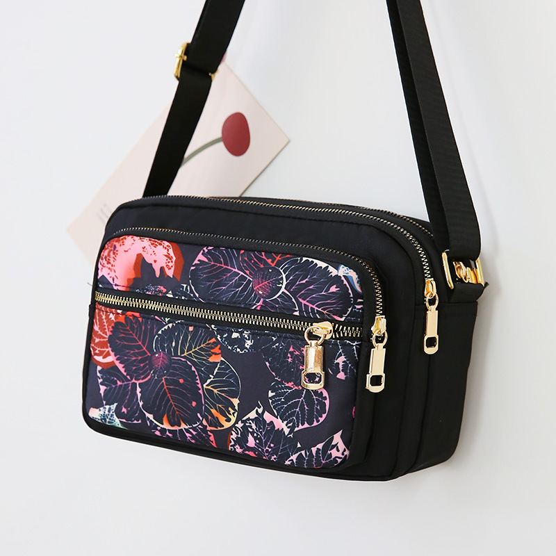 Single-shoulder crossbody bag, nylon fabric, middle-aged and elderly mommy bag, backpack, canvas bag, women's bag, large capacity for setting up a stall and making dumplings undefined