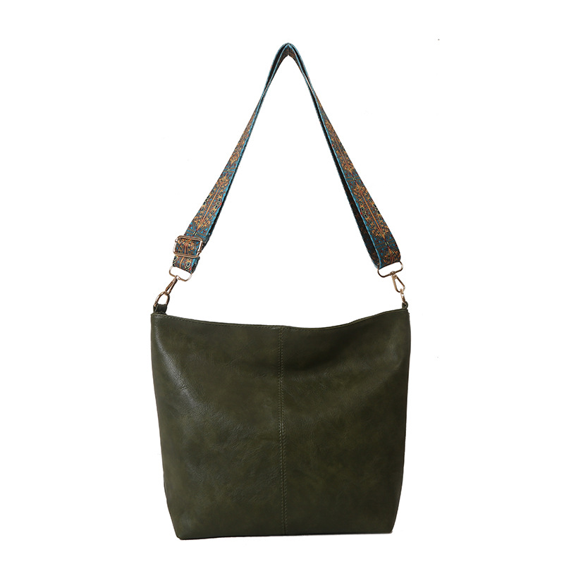 2023 New commuter bag for Women: Large-capacity, fashionable Spring/summer single-shoulder crossbody bag with soft leather texture and a high-end feel Item Picture