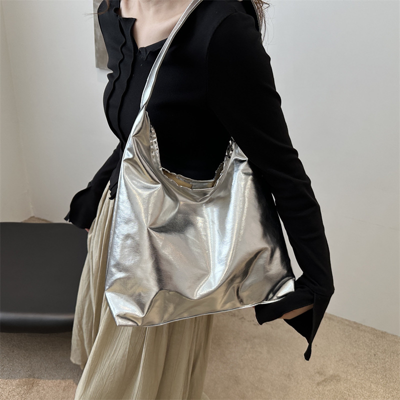 Shiny two-piece underarm women's bag 2024 Autumn new style, fashionable and simple, large-capacity and stylish single-shoulder tote bag Specification image