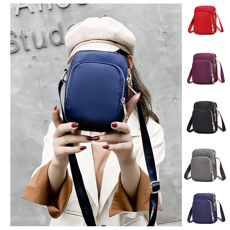 A 2022 new trendy and versatile women's bag made of Oxford fabric, a lightweight single-shoulder crossbody bag with loose change, a mobile phone bag and a mini bag full image