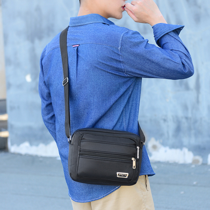 New men's bag, large-capacity multi-layer single-shoulder crossbody bag, casual business men's bag, business wallet, stall bag Application Scenario
