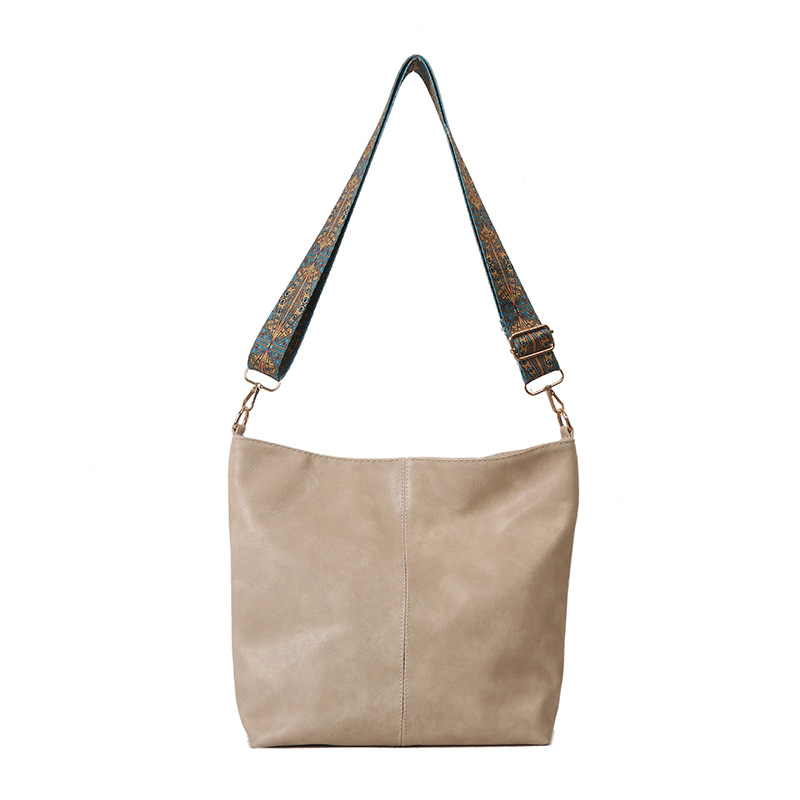 2023 New commuter bag for Women: Large-capacity, fashionable Spring/summer single-shoulder crossbody bag with soft leather texture and a high-end feel undefined
