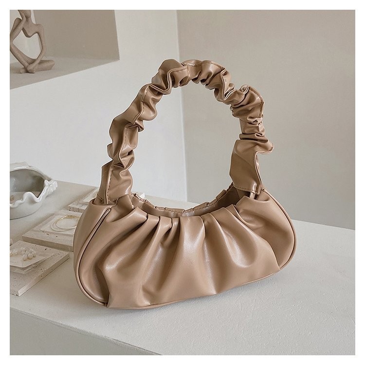 "Bag Girl 2022 New Korean-style single-shoulder dumpling bag, French bag, fashionable cloud bag, pleated hand-held armpit bag. undefined