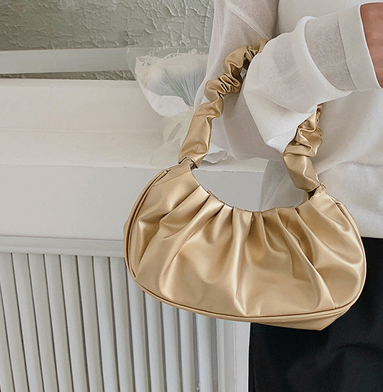 "Bag Girl 2022 New Korean-style single-shoulder dumpling bag, French bag, fashionable cloud bag, pleated hand-held armpit bag. undefined