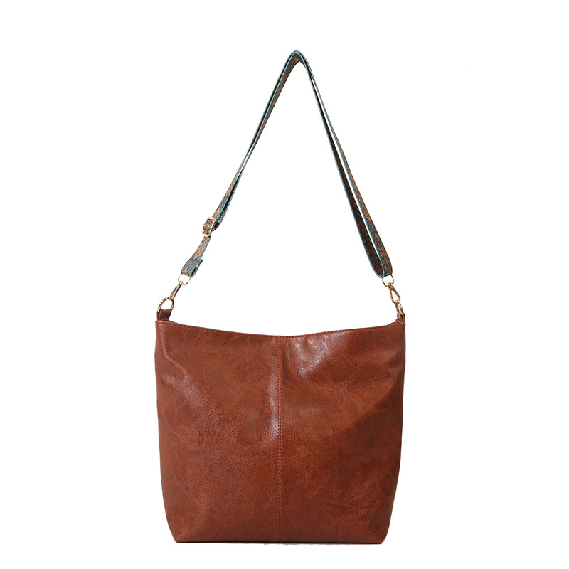 2023 New commuter bag for Women: Large-capacity, fashionable Spring/summer single-shoulder crossbody bag with soft leather texture and a high-end feel undefined