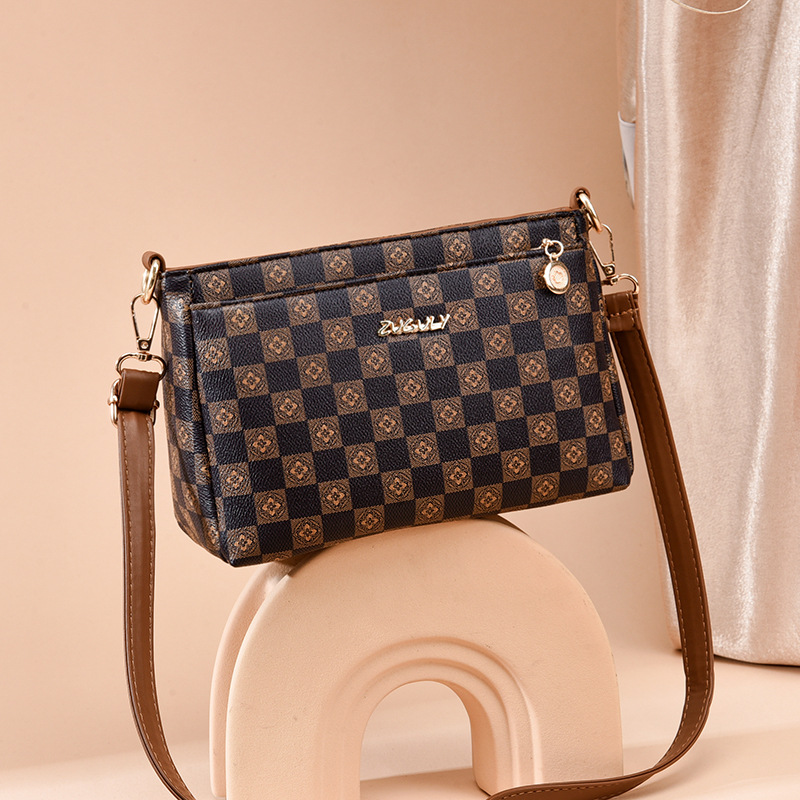 Manufacturer's foreign trade summer niche new fashionable and versatile bestseller single-shoulder hand-held crossbody bag for women, small bags for mothers and women full image